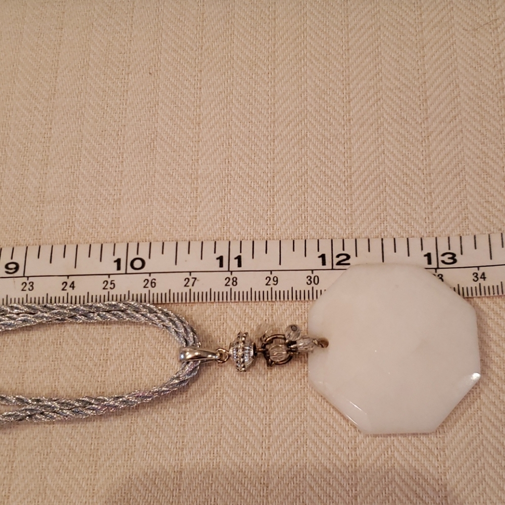 Octagonal pendant - Picture 3 of 3